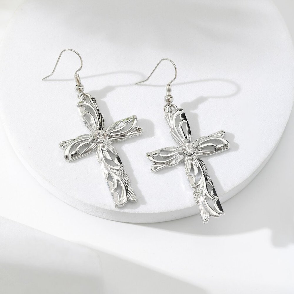 Silver Hawaiian Maile cross earrings
